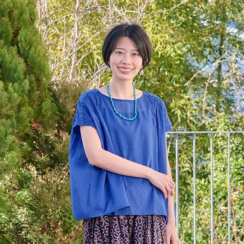 NEW ビーズ付きのカシュクールワンピースとプルオーバー