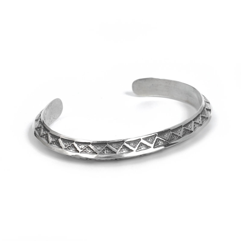 139mm サンシャインリーブス トライアングル スタンプバングル