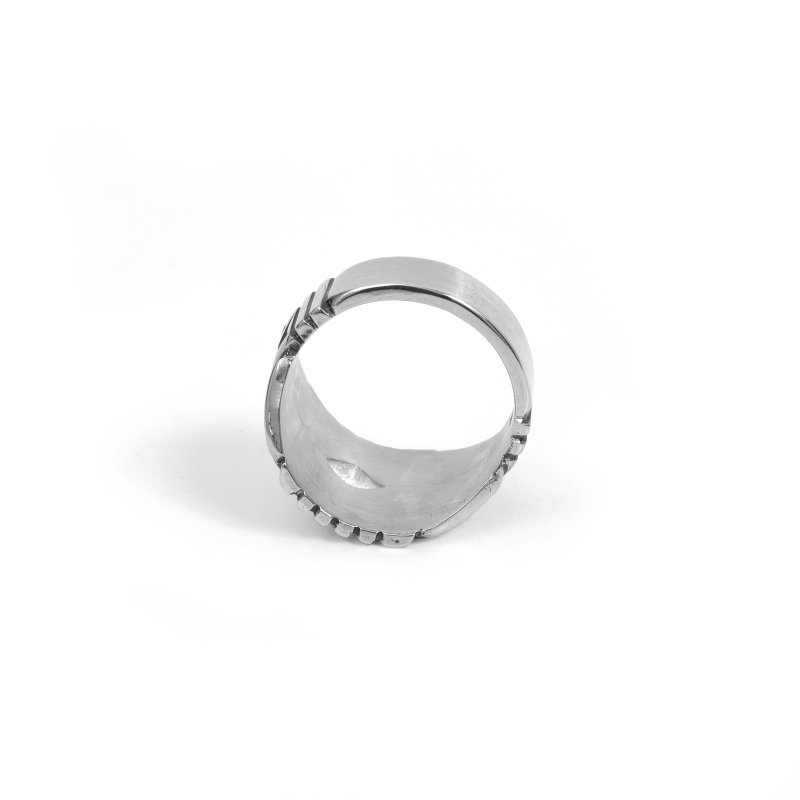 ナバホ族 ウィルソンジム サンバースト 21号 リング シルバー ナバホ族 ウィルソンジム サンバースト 21号 リング シルバー