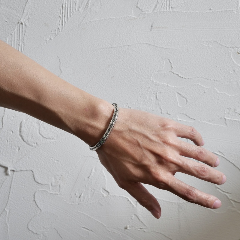 136mm サンシャインリーブス トライアングル 3面スタンプ バングル