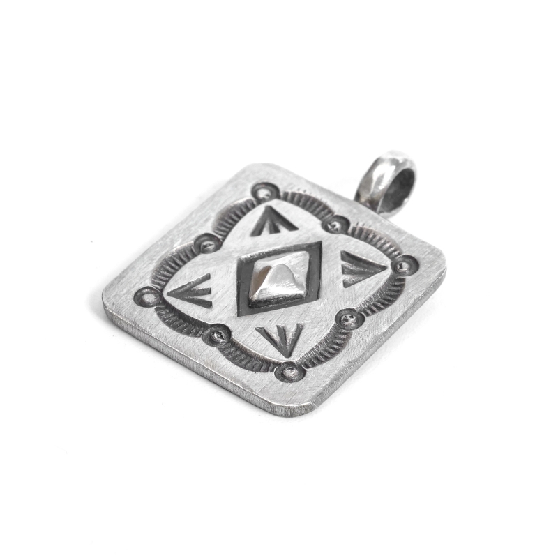 ハーマンスミス スタンプワーク ペンダント｜マライカ公式通販