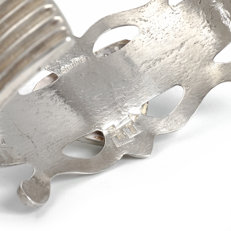 138mm ナバホ族 Rose Tsosie サンドキャスト バングル｜マライカ公式通販