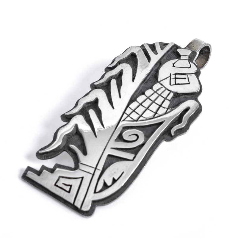 ホピ族　ベラタワホングバ オーバーレイ ペンダント　コーンメイデン【新品未使用】 ホピ族：Berra Tawahongva コーンメイデンモチーフ ペンダント