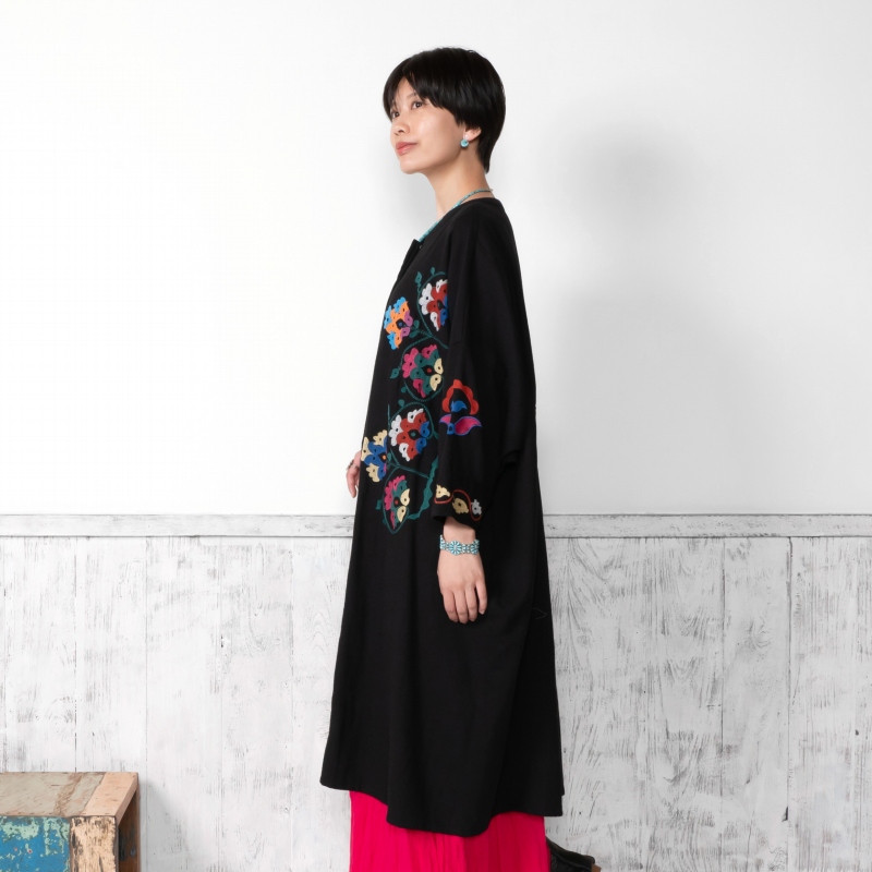 まるこ♥　 スミスタイル馬刺繍入りレイヤード風コート XSサイズあり】編み上げリボン×フラワー刺繍レースタイトミニ