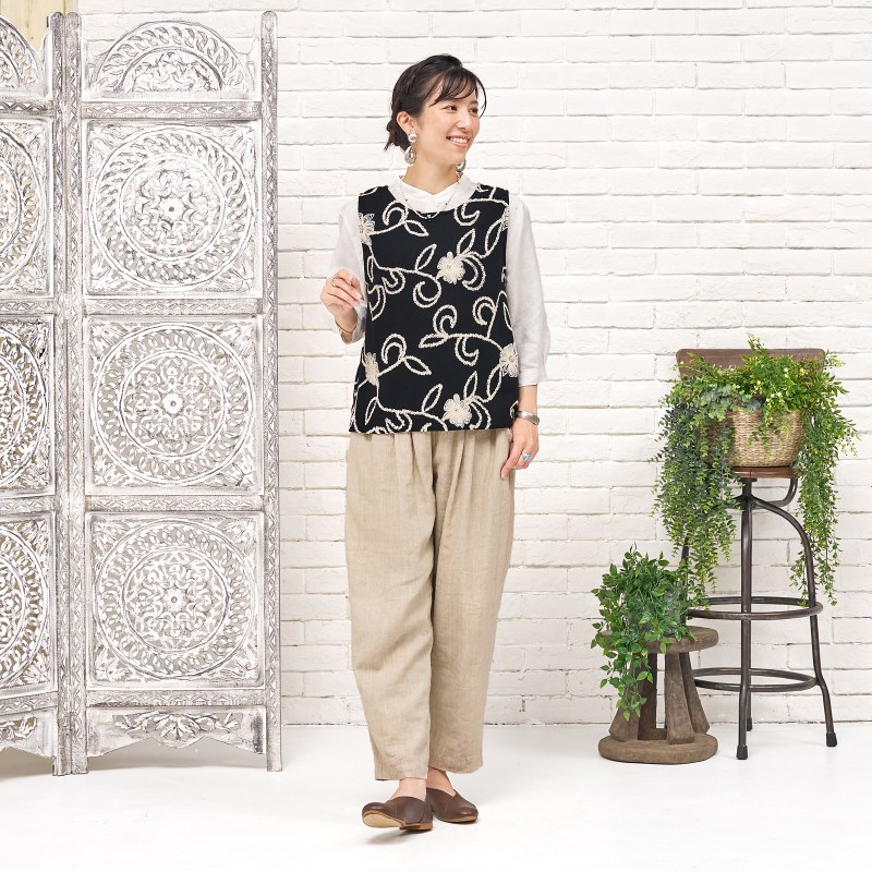 月末特価【レア】HISAO SAITO ウール ベスト M 刺繍 アーカイブ 月末特価【レア】HISAO SAITO ウール ベスト M 刺繍 アーカイブ