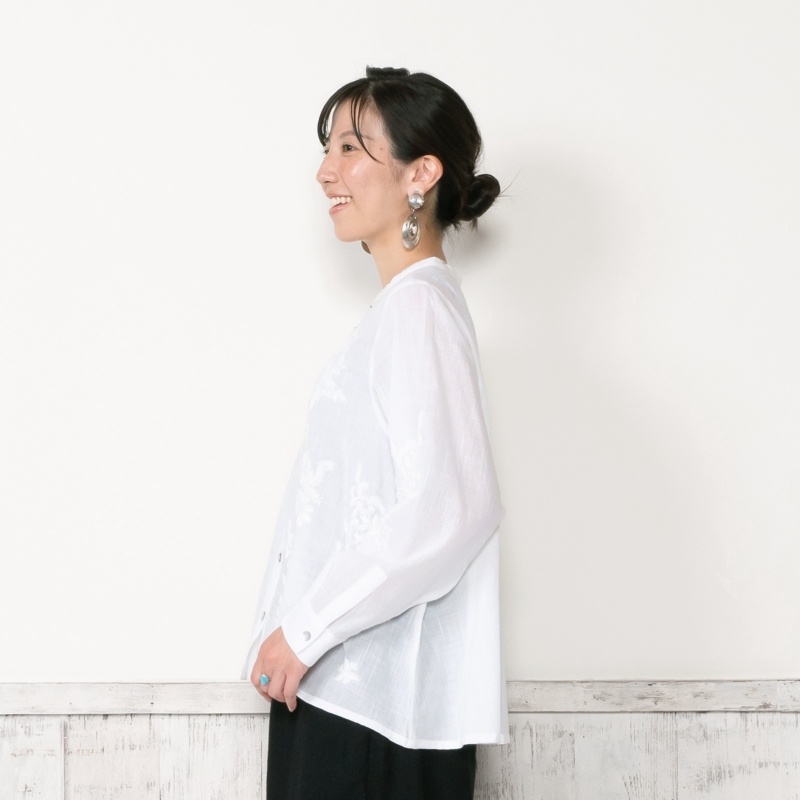 ラクノウ刺繍コットンブラウス ラクノウ刺繍ブラウス インド綿100％ 手刺繍LKB-043 | バンブー