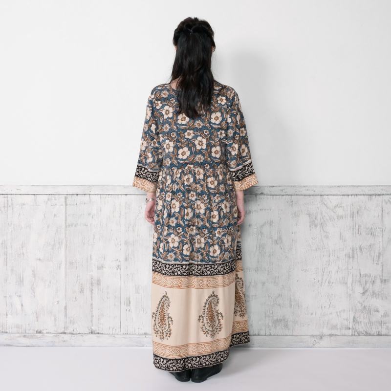 フラワーペイズリープリント前あきワンピース｜マライカ公式通販