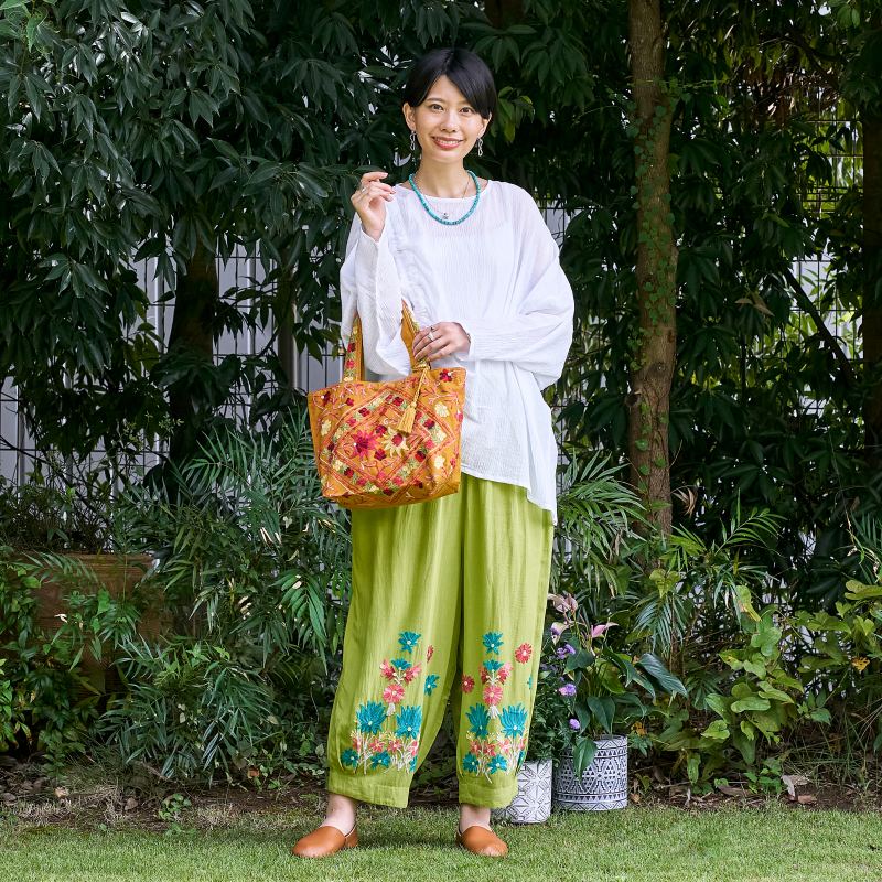 MORABITO 刺繍パンツ カットワーク 7−8分丈 MORABITO 刺繍パンツ カットワーク 7−8分丈