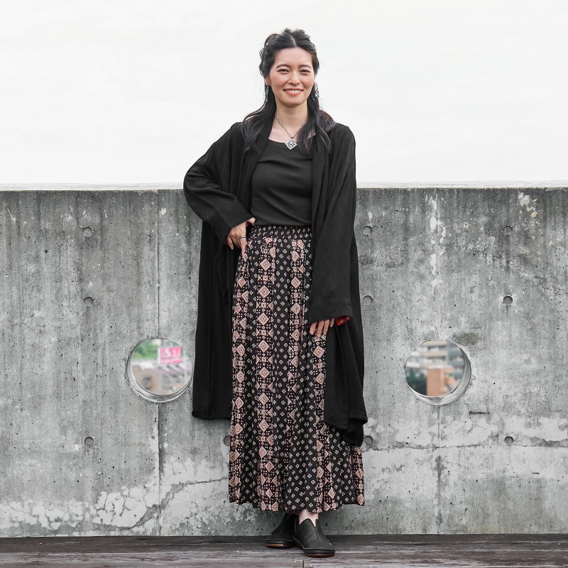 50%OFF 赤黒プリントスカート｜マライカ公式通販