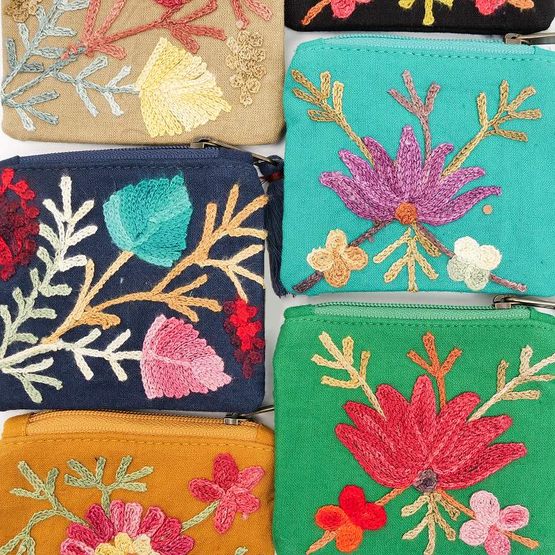 50%OFF フラワーアリ刺繍ポーチS【メール便可】｜マライカ公式通販