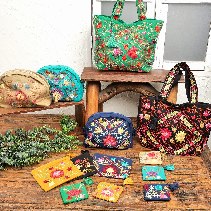 50%OFF フラワーアリ刺繍ポーチL【メール便可】｜マライカ公式通販