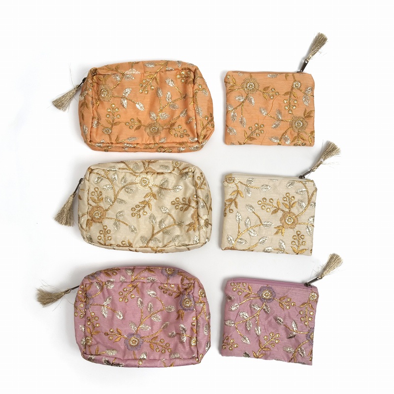 COACH フラワー刺繍 ポーチ 保存袋付き COACH フラワー刺繍 ポーチ 保存袋付き バッグ