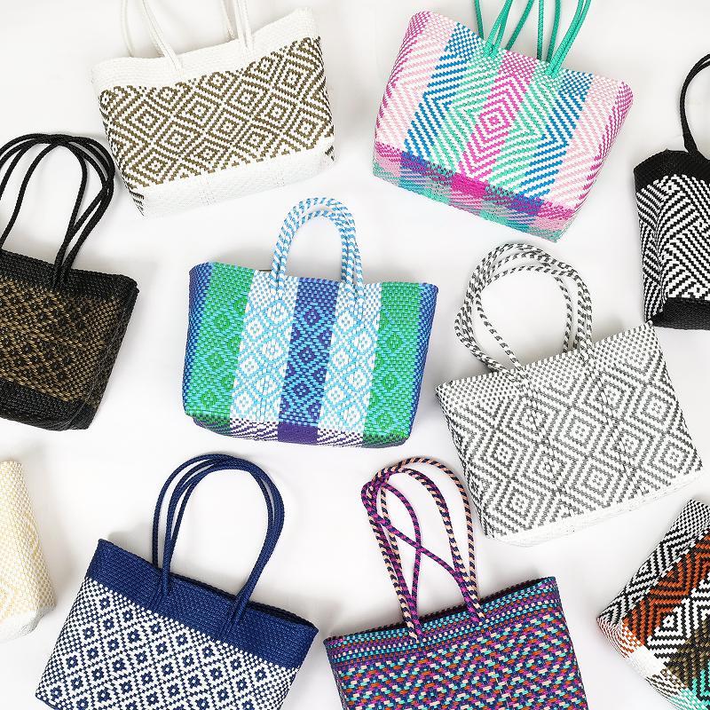 ＊即購入可＊新品＊メキシコ オアハカ産 メルカドバッグ 〈ホワイト×ネイビー〉 NEW & Re stock メキシコのメルカドバッグの新型が登場！