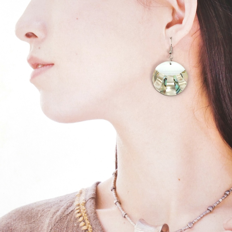 シェルモザイクピアスサークル【メール便可】｜マライカ公式通販