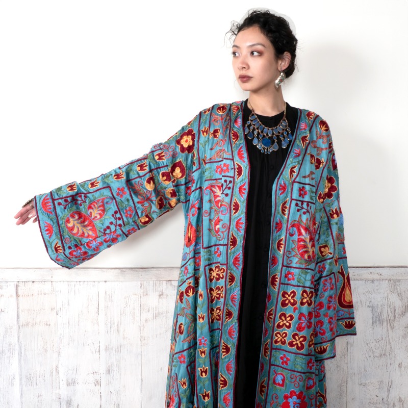 スザニ刺繍ロングコート｜マライカ公式通販