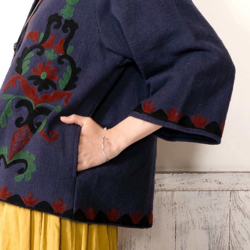 カシミール アリ刺繍 ライト コート 新品 アリ刺繍ウールショール｜マライカ公式通販