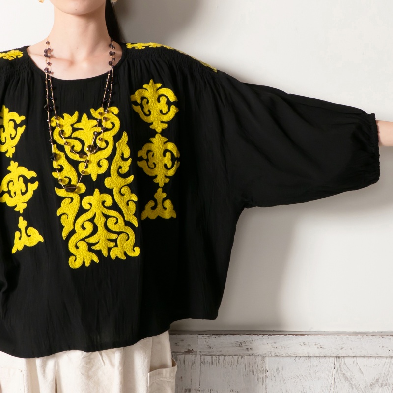 チェーン刺繍プルオーバー｜マライカ公式通販