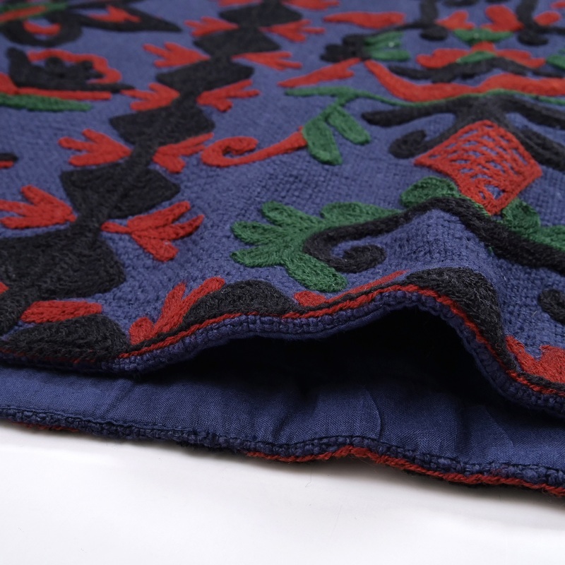 アリ刺繍ベスト｜マライカ公式通販