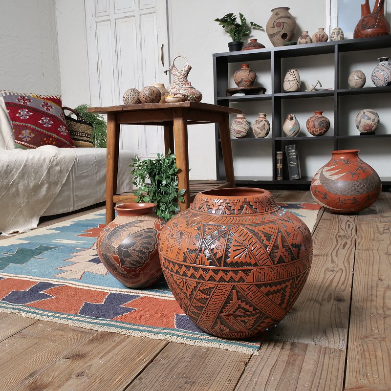 マタ・オルティス陶器 by Lupe Soto 黒い鳥壺｜マライカ公式通販