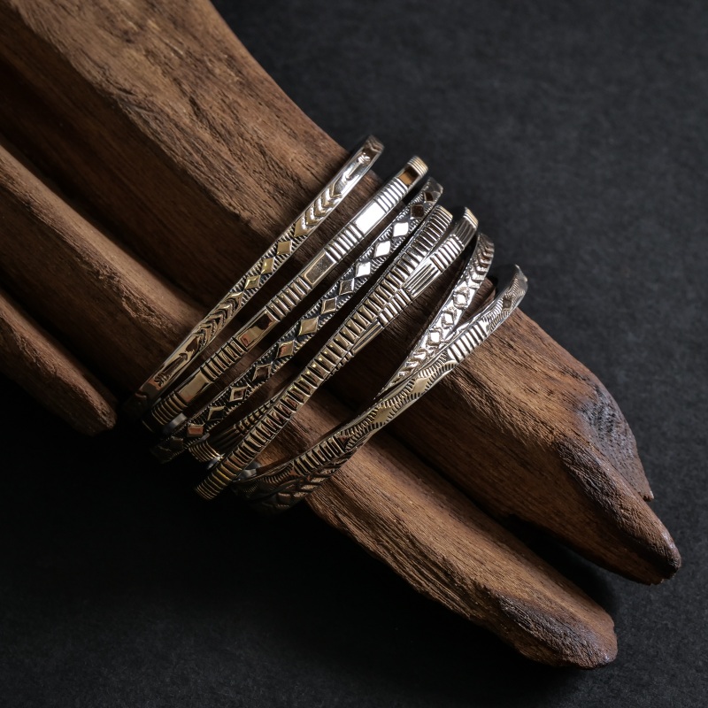 133mm ブルースモーガン 14金 スクエア バングル｜マライカ公式通販