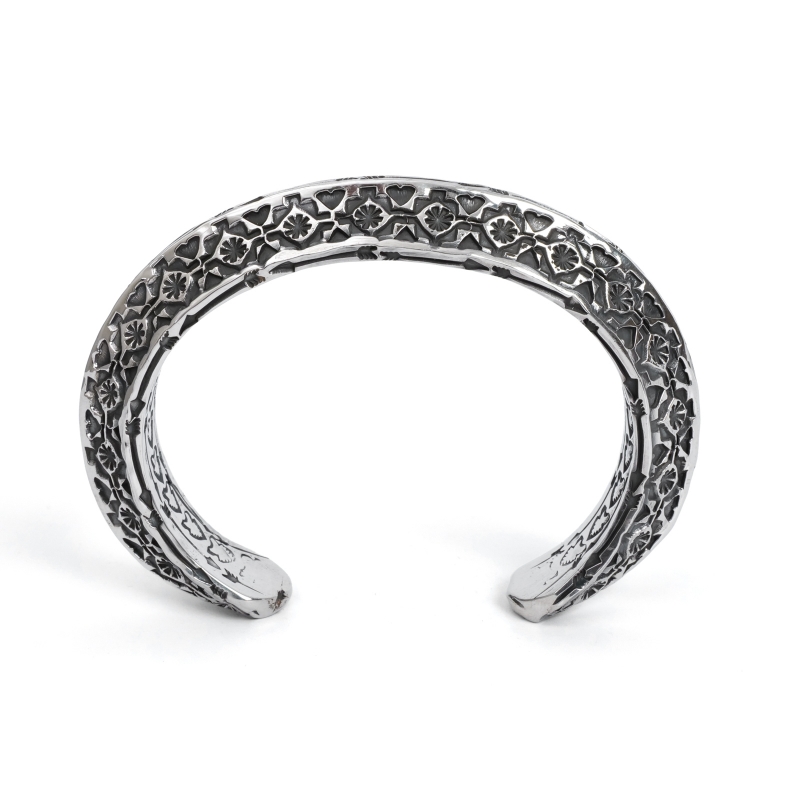 インディー/エイドリアンリーブスロング作4面スタンプトライアングルバングル インディー/エイドリアンリーブスロング作4面スタンプトライアングル