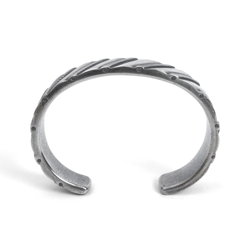 153mm ジェシーロビンズ コインシルバー バングル｜マライカ公式通販