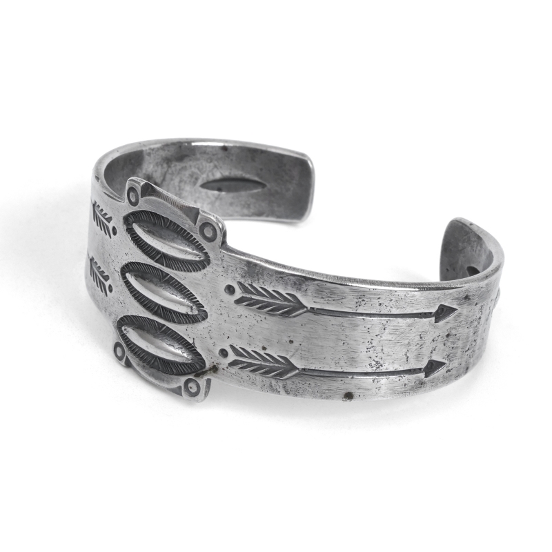 146mm ジェシーロビンズ コインシルバー バングル｜マライカ公式通販