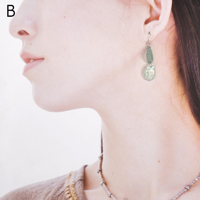 ローマングラス2連 ピアス 【メール便可】｜マライカ公式通販