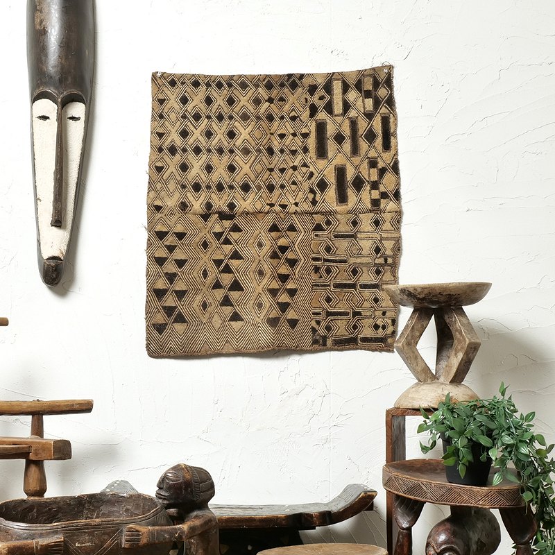 貴重！クバ布　草ビロード ラフィアのビロード クバ王国 ラフィア椰子布 0000000280653_wxUpzWV.jpg