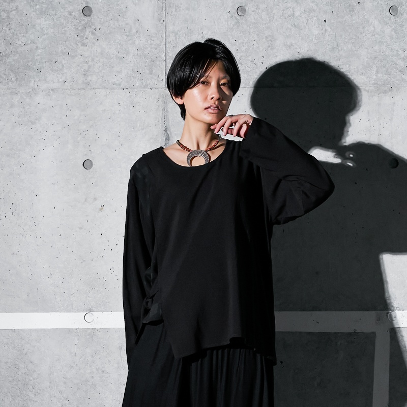 レーヨンラインプリントアシンメトリープルオーバー 【メール便可