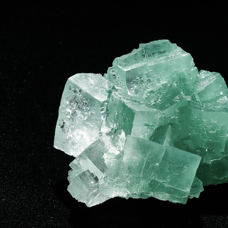 ポーランド・ルドナ鉱山産 グリーンハライト原石＜BOOK掲載品