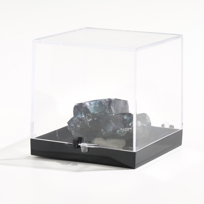 ナミビア・オコルス鉱山 フローライト原石 〈ケース付き〉｜マライカ