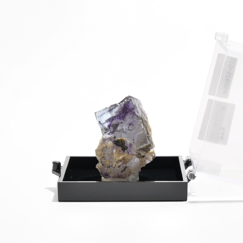 中国・湖南省ヤオガンシャン産 フローライト原石〈ケース付き