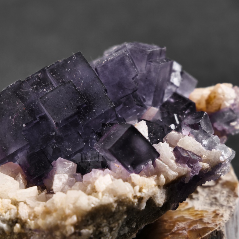 新疆ウイグル自治区産 フローライト原石｜マライカ公式通販