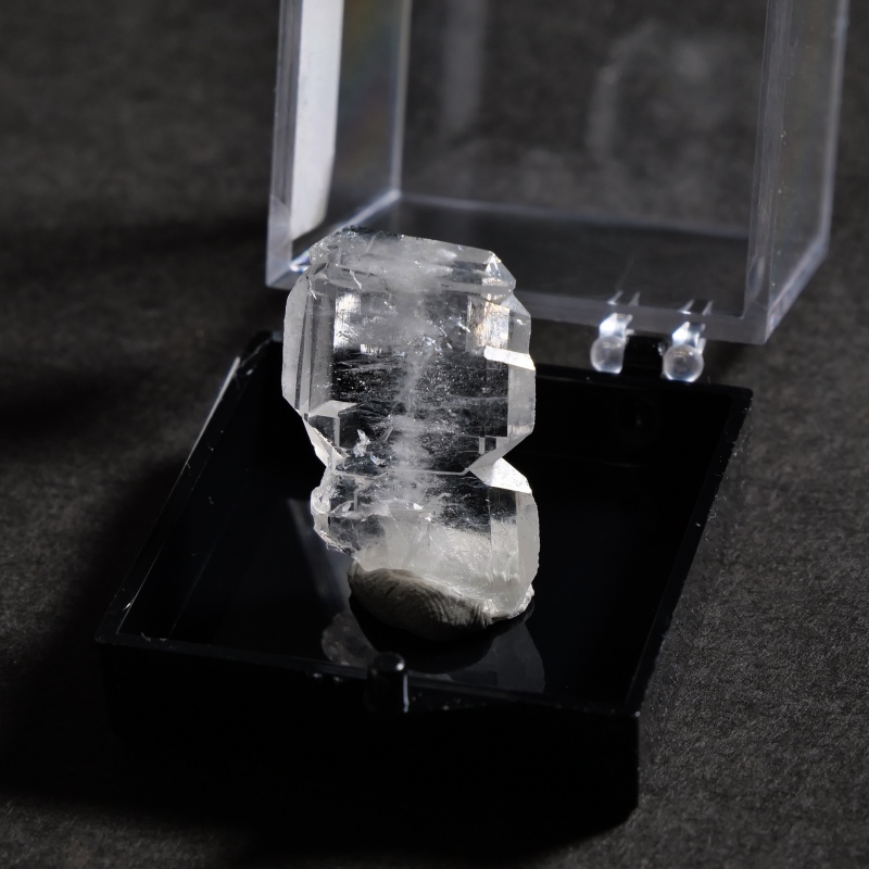 NEW 鉱物標本 カルカンサイト＆ファーデン水晶