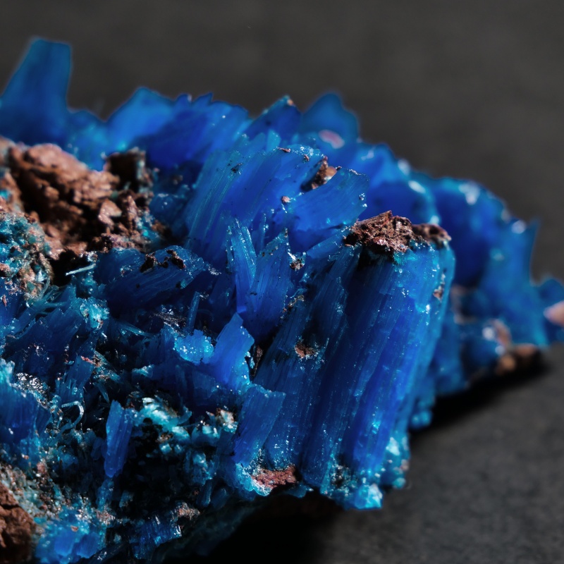 カルカンサイト 標本 NEW 鉱物標本 カルカンサイト＆ファーデン水晶