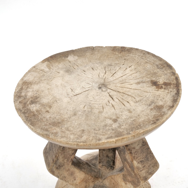 トンガ族 ハンドメイドスツール｜マライカ公式通販