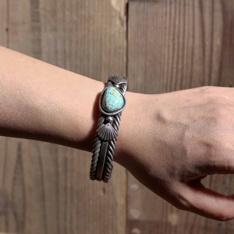 165mm スティーブアルビソ ナンバーエイト ケーブルバングル｜マライカ