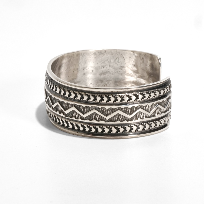 143mm サンシャインリーブス スタンプワーク バングル｜マライカ公式通販