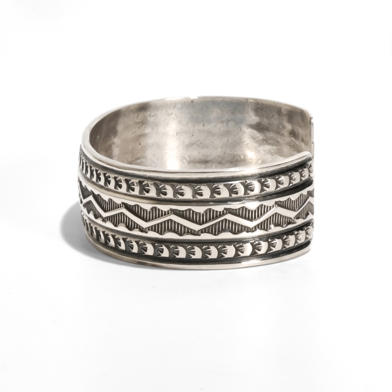 142mm サンシャインリーブス スタンプワーク バングル｜マライカ公式通販