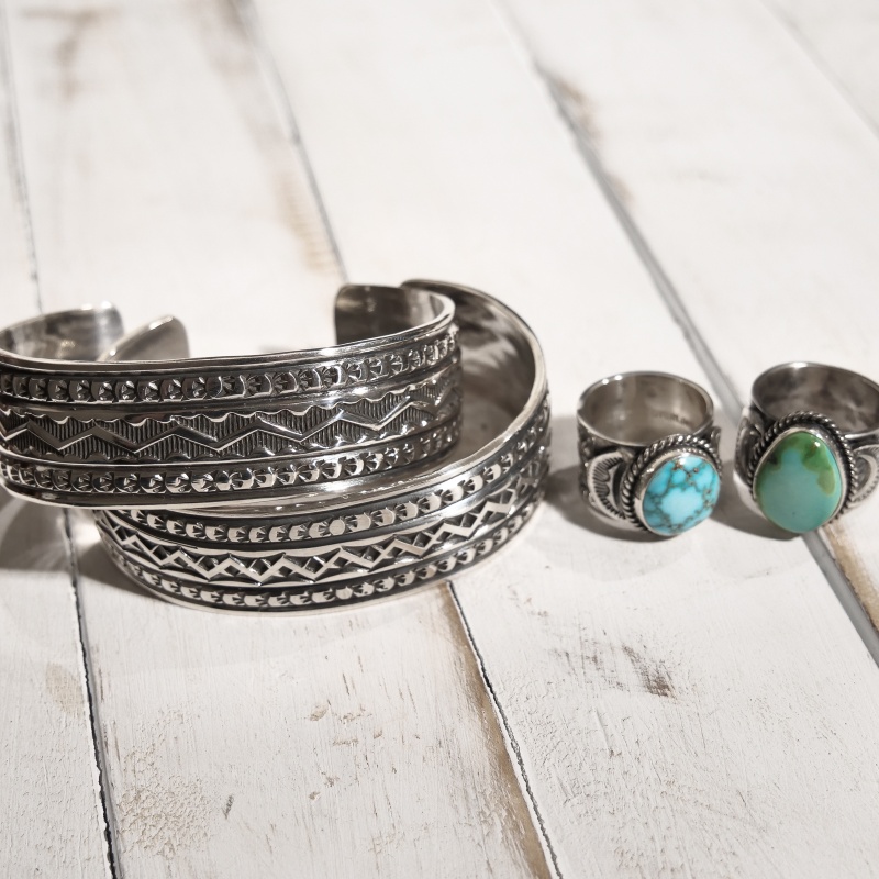 サンシャインリーブス バングル ナバホ族 サンシャインリーブス バングル ナバホ族 Sunshine Reeves Jewelry