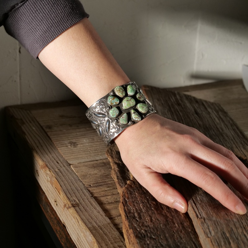 141mm ハーマンスミス キャリコレイク クラスターバングル｜マライカ