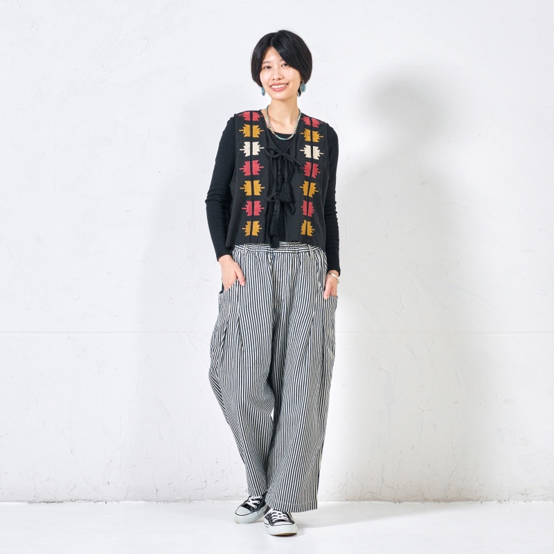 コットンクラウン刺繍ベスト 【メール便】｜マライカ公式通販