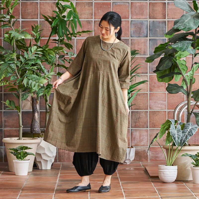 予約販売】 コットンハンドブラッシング変形ワンピース 6月入荷予定