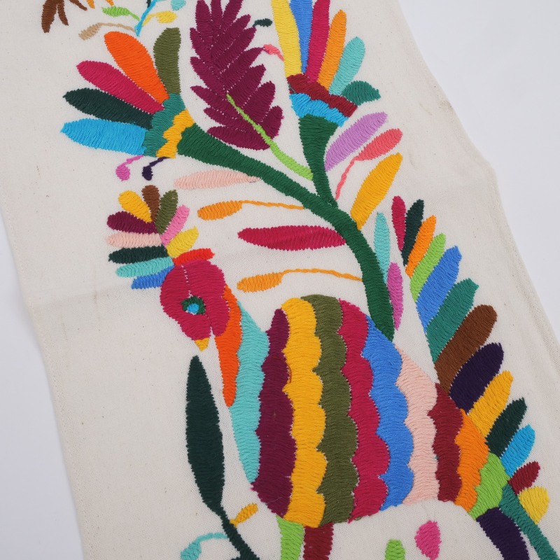 オトミ刺繍タペストリー 177.5cm×23.5cm｜マライカ公式通販