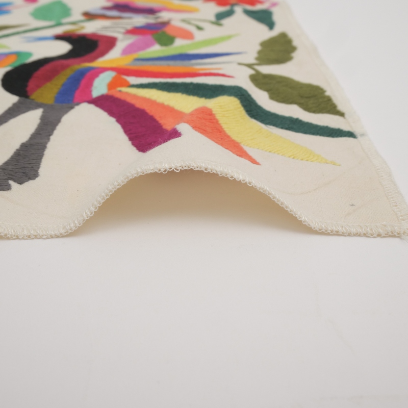 オトミ刺繍タペストリー｜マライカ公式通販