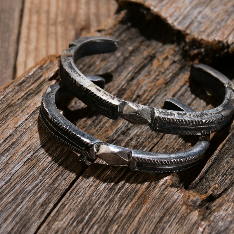 ホース シルバーバングル　シェアワンズフェイト 154mm ジョックフェーバー コインシルバー バングル｜マライカ公式通販