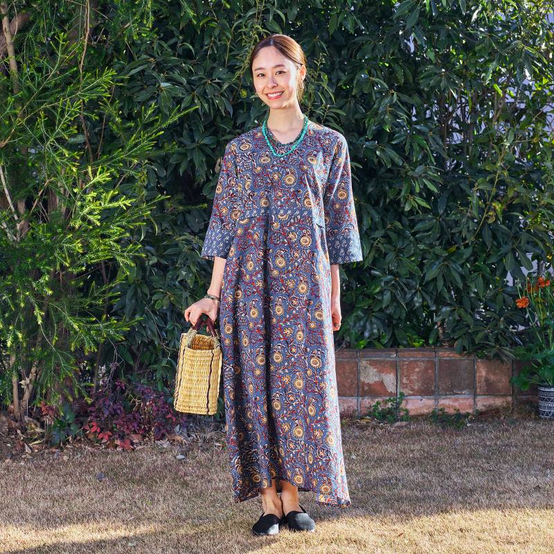 花プリントVネックワンピース 【メール便可】｜マライカ公式通販