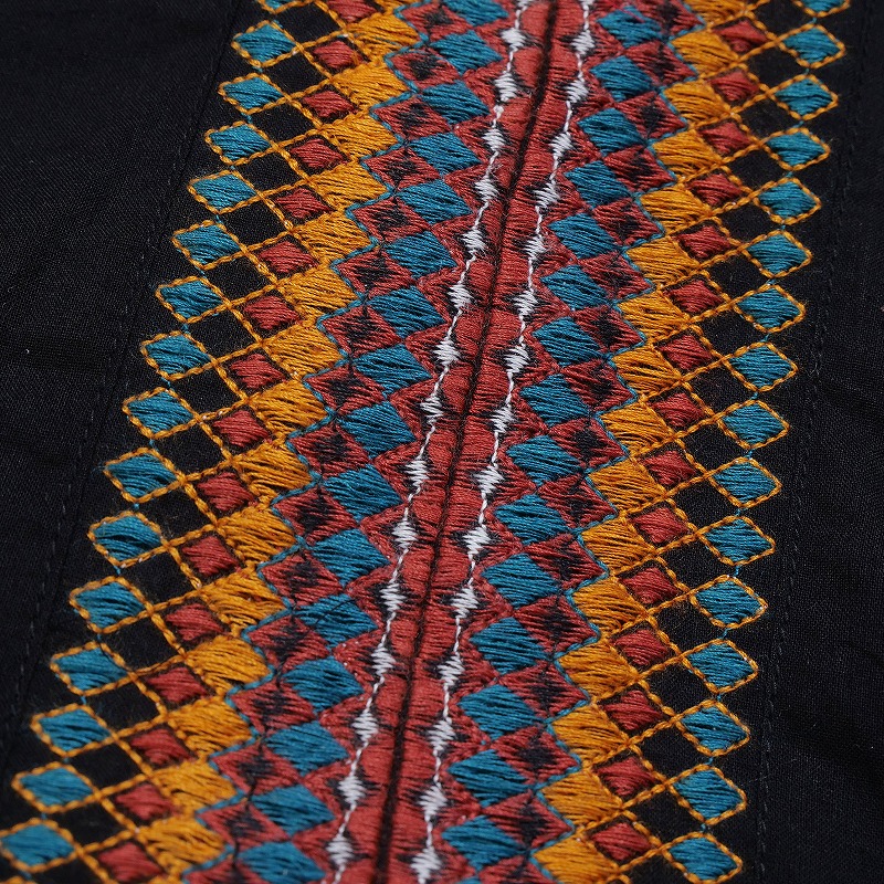 幾何刺繍ワンピース 【メール便可】｜マライカ公式通販