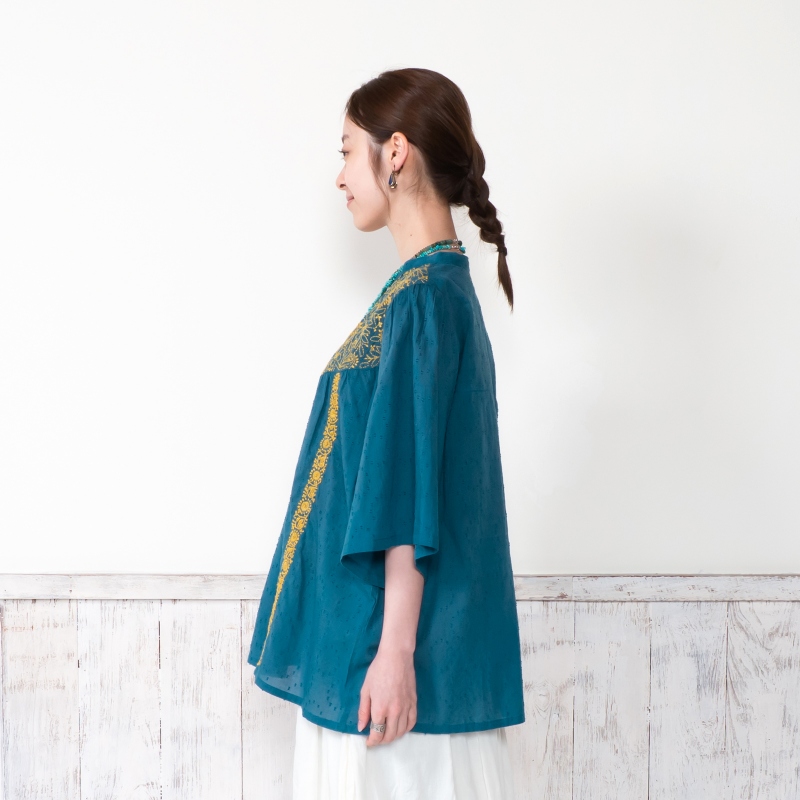 ラクノウ刺繍チュニックプルオーバー｜マライカ公式通販
